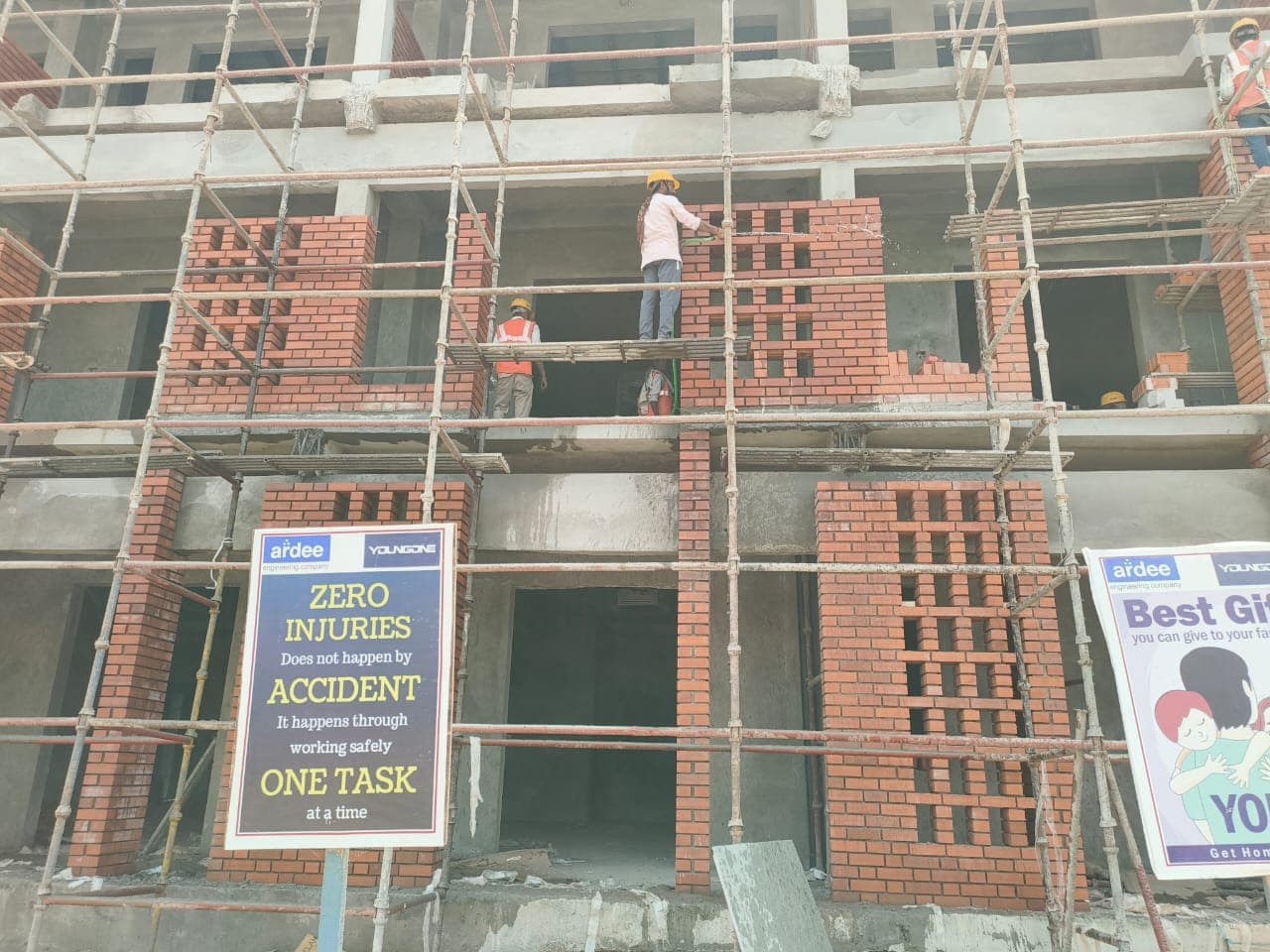 Zero Injuries Safety Mandate & Completed Jali Bays
